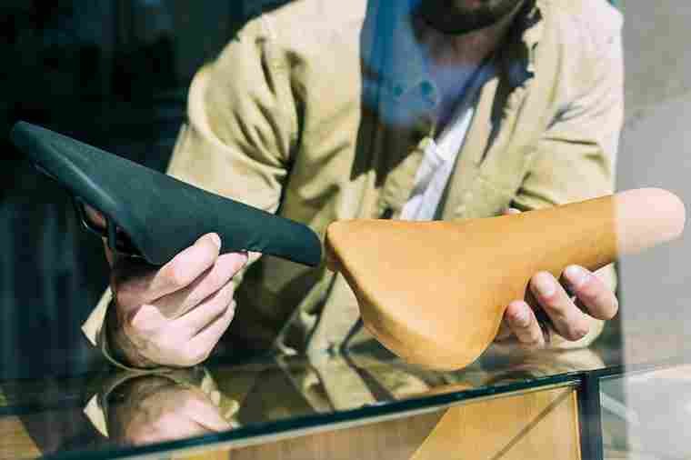 How to Cut Plexiglass at Home: A Complete DIY Guide