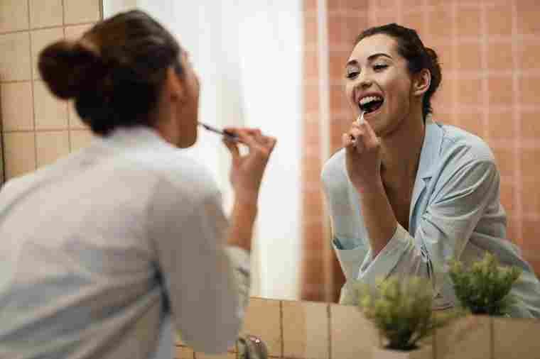 How to Reduce Gap Between Teeth Naturally at Home: A Comprehensive Guide