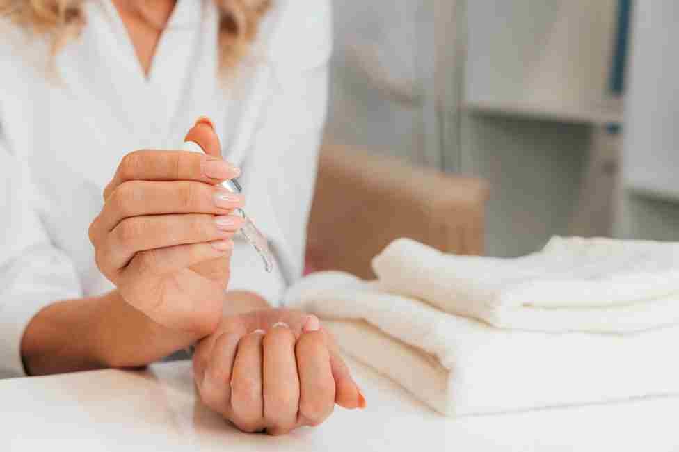 How to Take Nails Off at Home